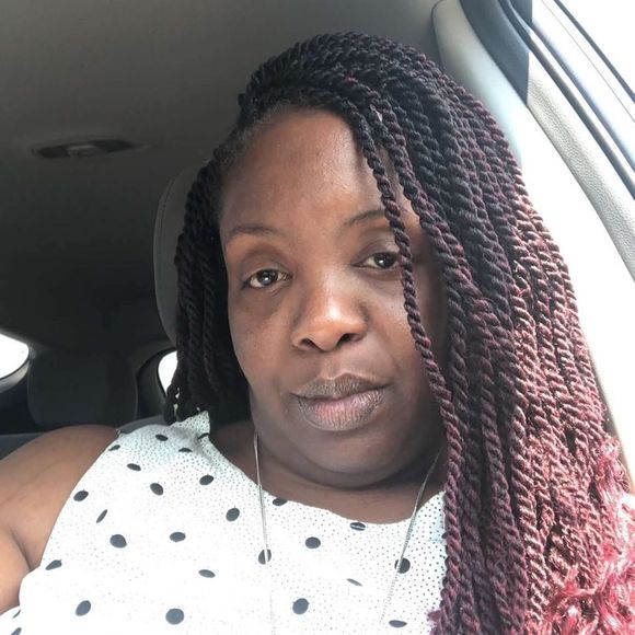 Meet your Posher, Shakira - Picture 1 of 1